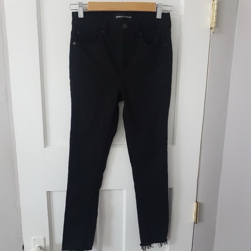 Aritzia Denim Forum The Nico Midrise Skinny Crop Black Sz 27